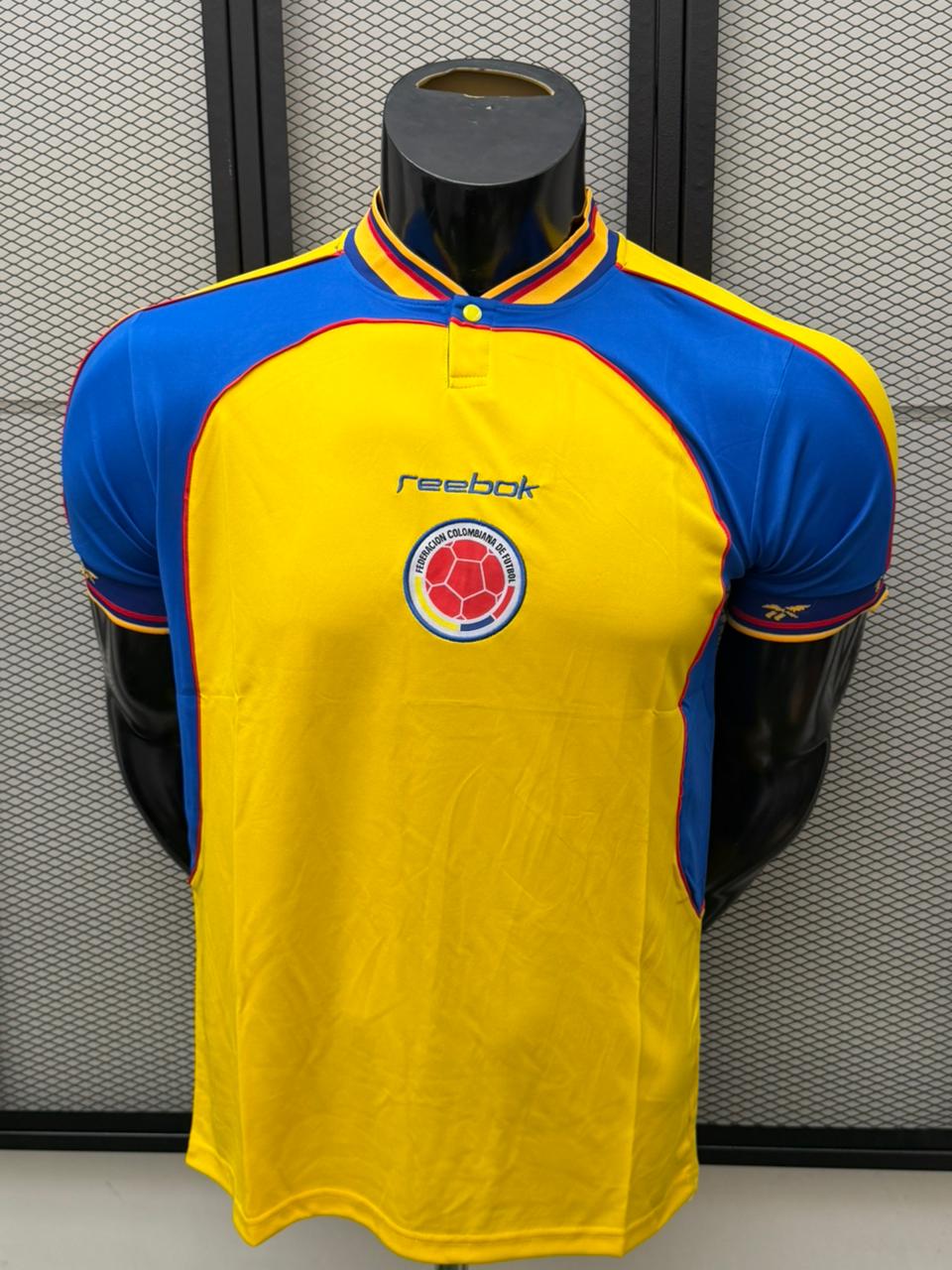 Seleccion Colombia  2001 Local